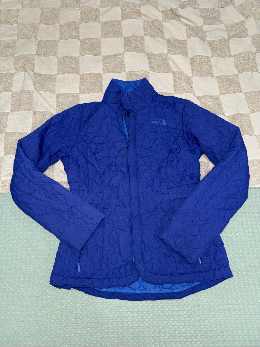 Vintage The North Face Women's Quilted Primaloft Thermoball Puffer Jacket - M